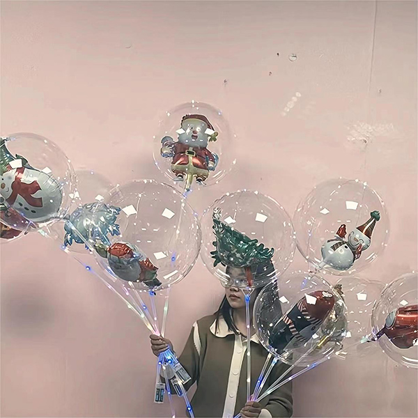 Bobo-Ballon mit Weihnachtsmotiv