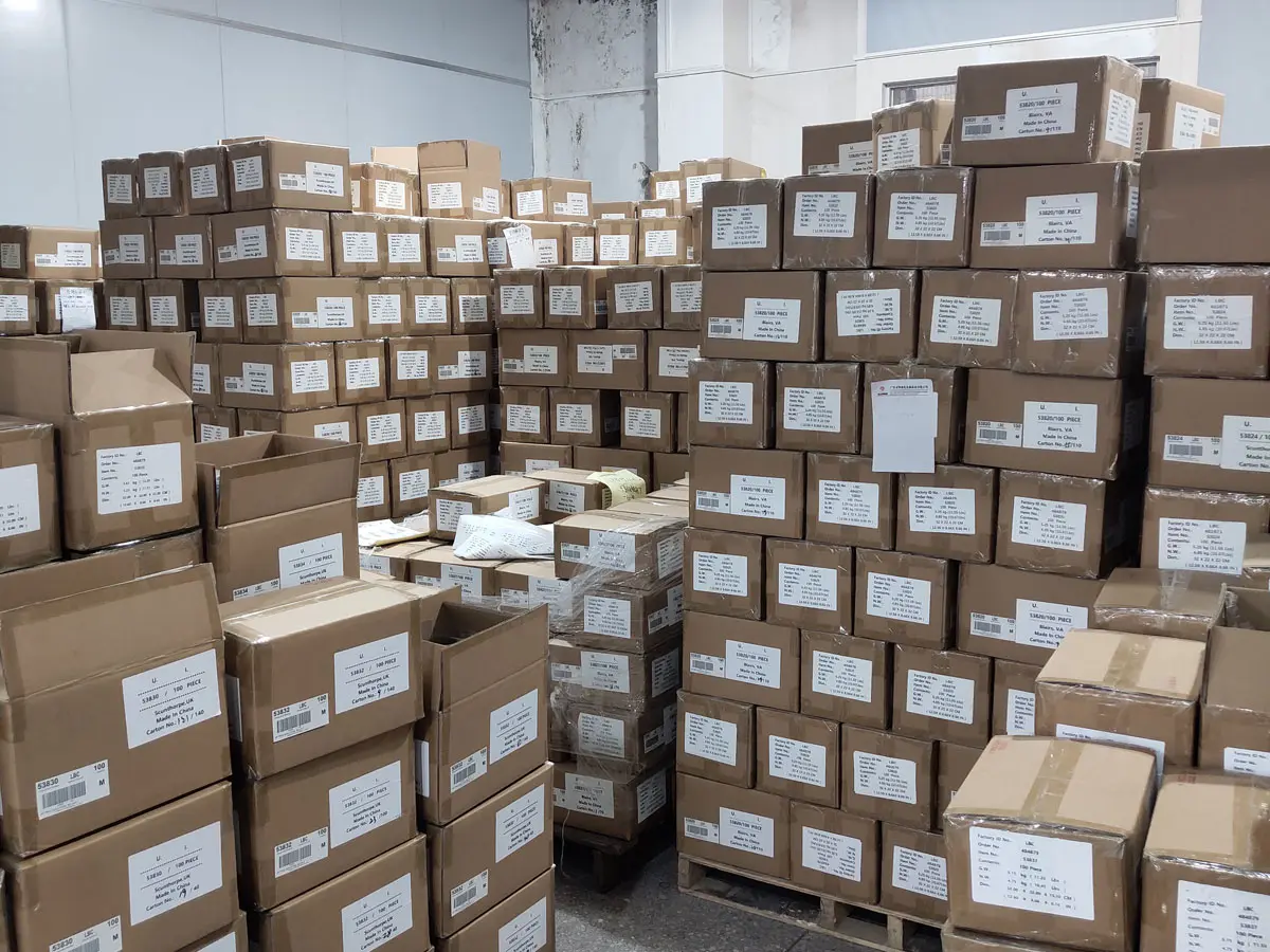 Party foil balloons prepared for wholesale order packing at Borun Balloon Factory