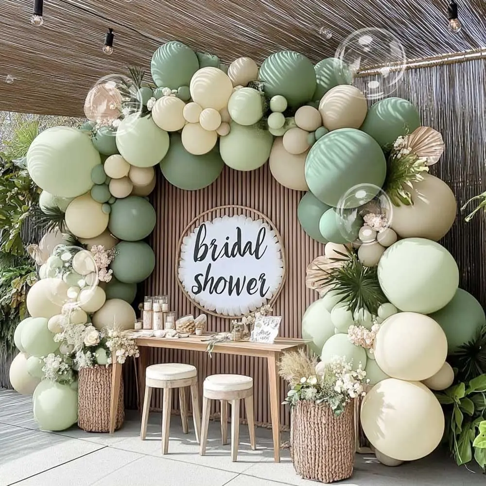 Salbeigrüner Babyparty-Ballonbogen